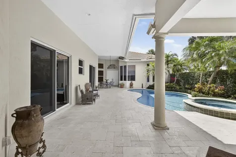 540 Les Jardin Drive Palm Beach Gardens FL 33410