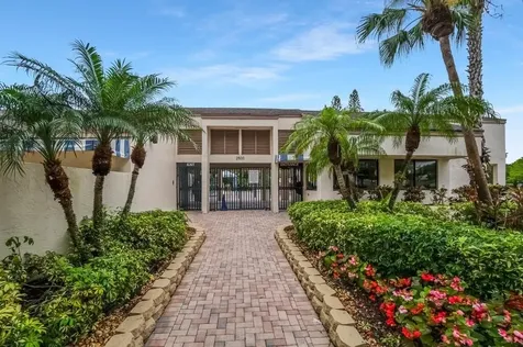 3047 Carambola Circle S Coconut Creek FL 33066