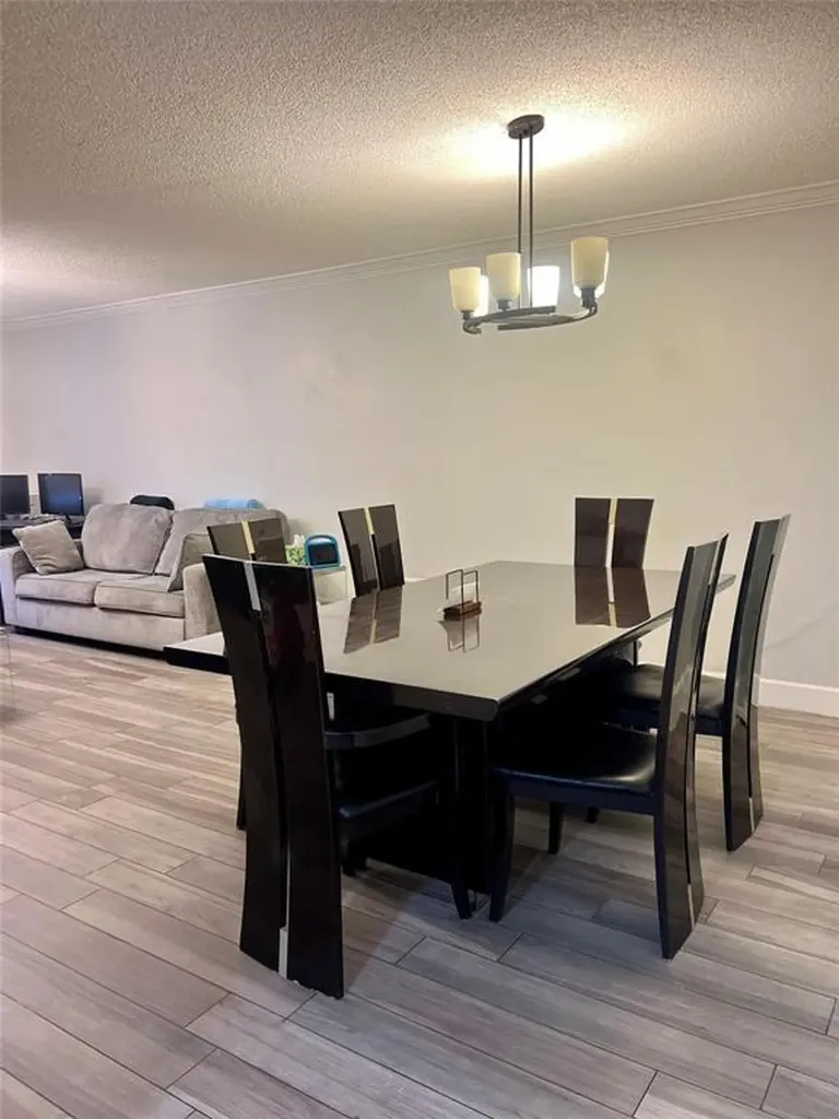 3900 N Hills Drive Hollywood FL 33021