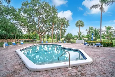 3900 N Hills Drive Hollywood FL 33021