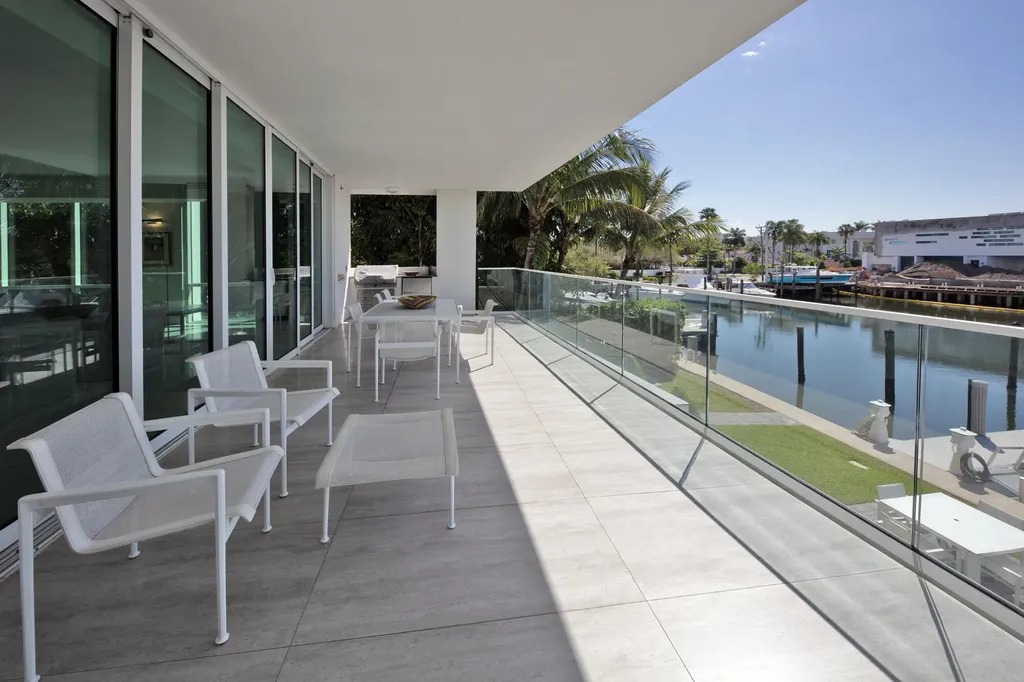 353 Sunset Drive Fort Lauderdale FL 33301