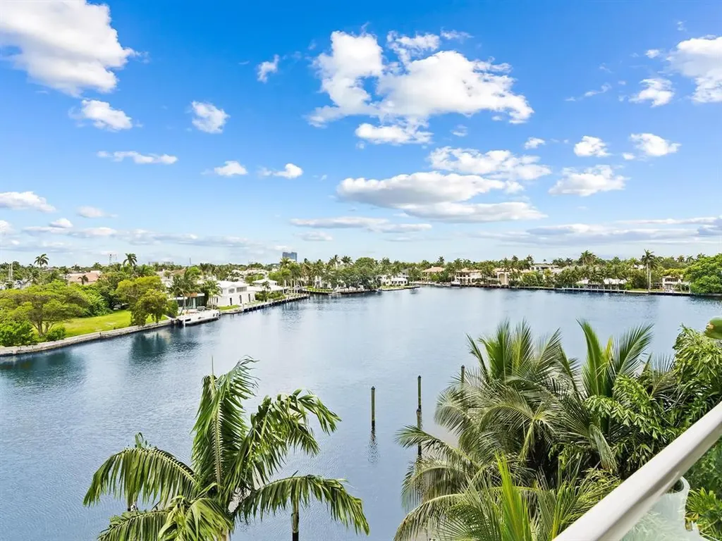 353 Sunset Drive Fort Lauderdale FL 33301