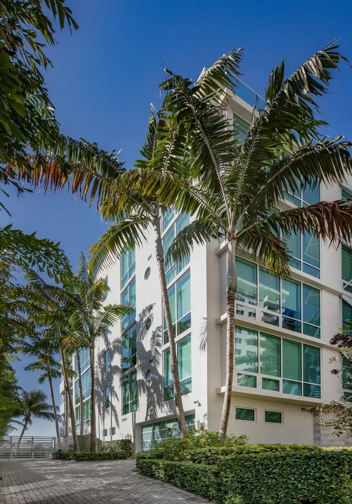 353 Sunset Drive Fort Lauderdale FL 33301