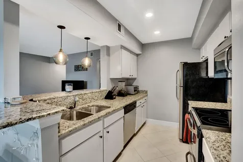 815 W Boynton Beach Boulevard Boynton Beach FL 33426