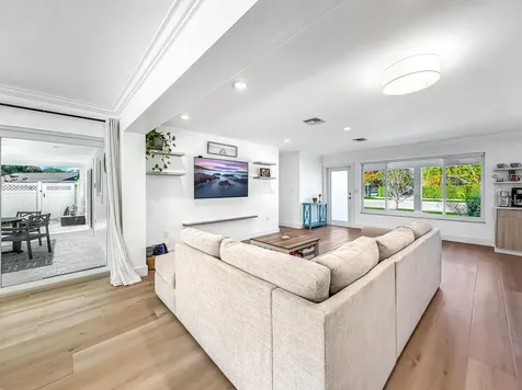 1098 W Camino Real Boca Raton FL 33486