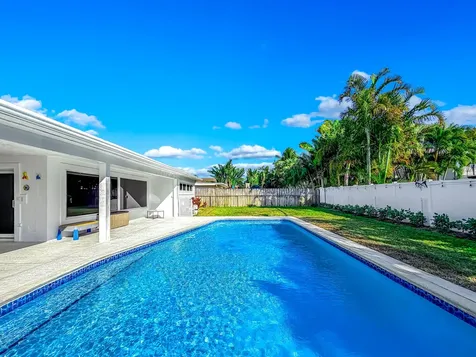 1098 W Camino Real Boca Raton FL 33486