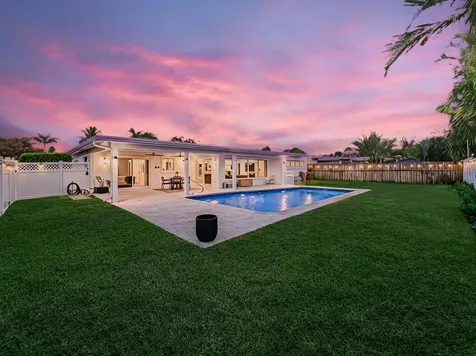 1098 W Camino Real Boca Raton FL 33486