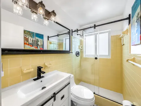 1098 W Camino Real Boca Raton FL 33486