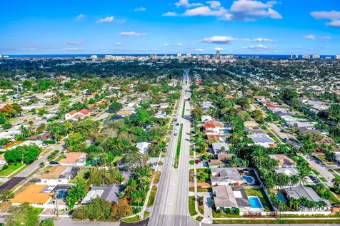 1098 W Camino Real Boca Raton FL 33486