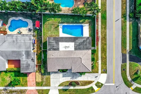 1098 W Camino Real Boca Raton FL 33486