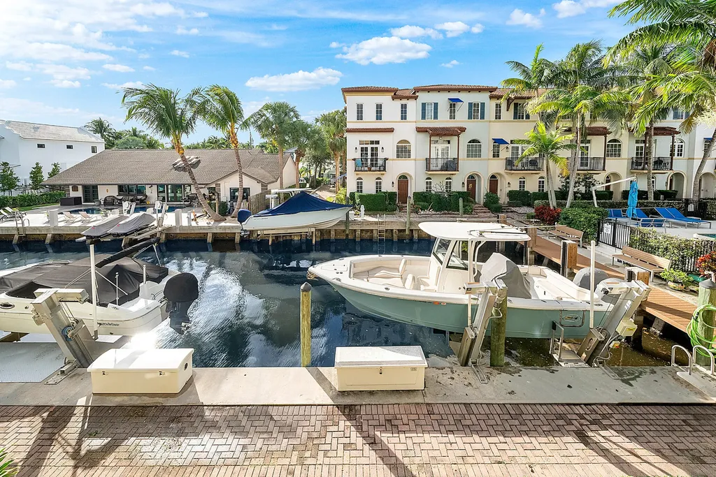 824 Virginia Garden Drive Boynton Beach FL 33435