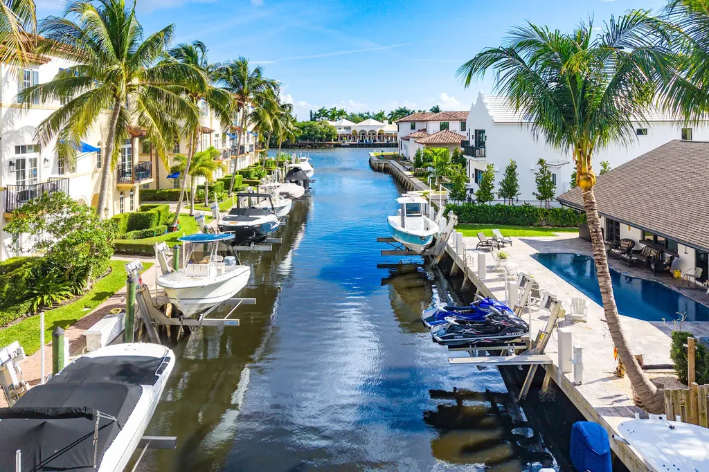 824 Virginia Garden Drive Boynton Beach FL 33435