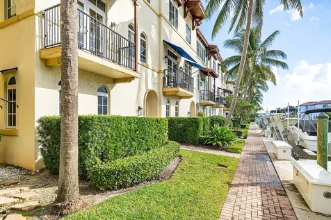 824 Virginia Garden Drive Boynton Beach FL 33435