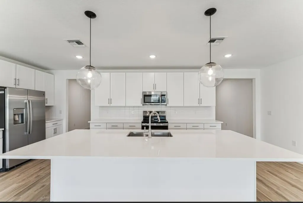1611 SE Minorca Avenue Port St Lucie FL 34952