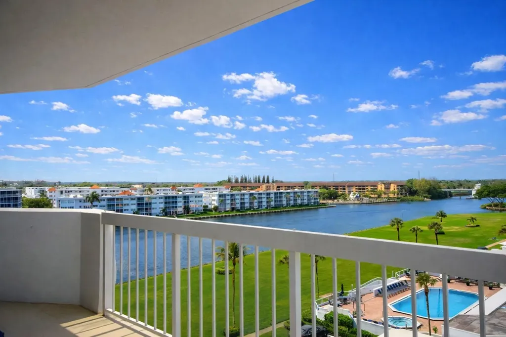 115 Lakeshore Drive North Palm Beach FL 33408