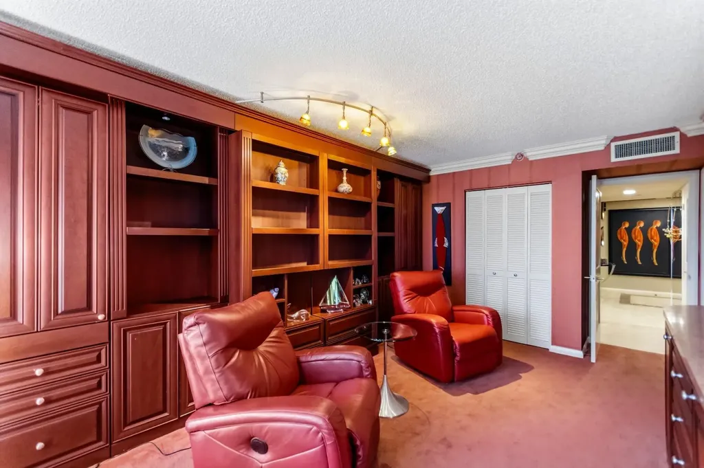 115 Lakeshore Drive North Palm Beach FL 33408