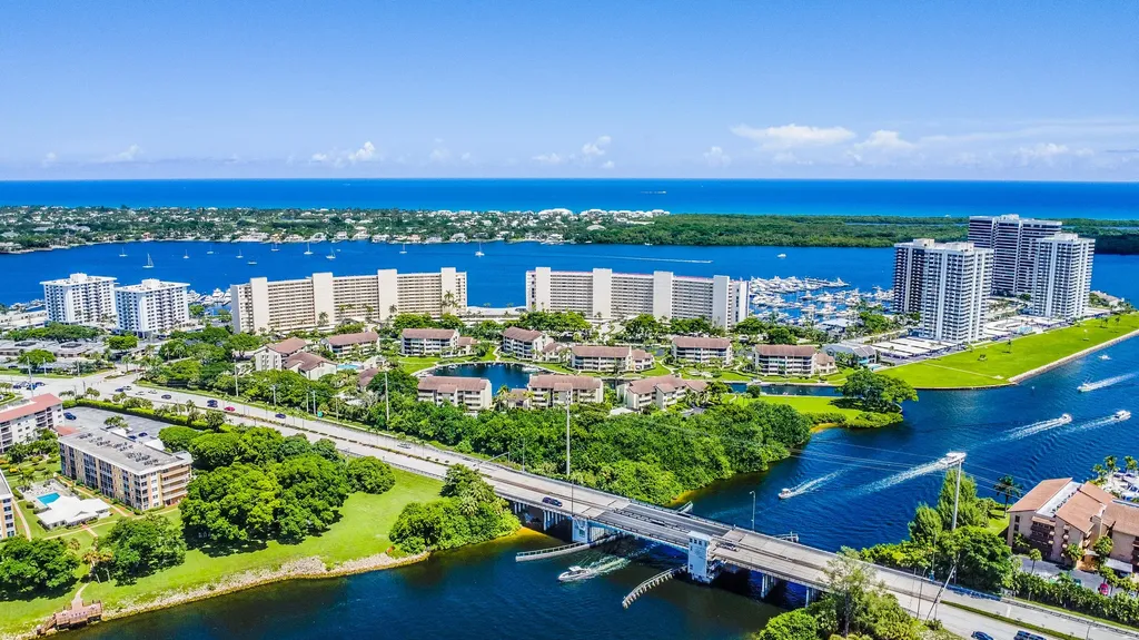 115 Lakeshore Drive North Palm Beach FL 33408
