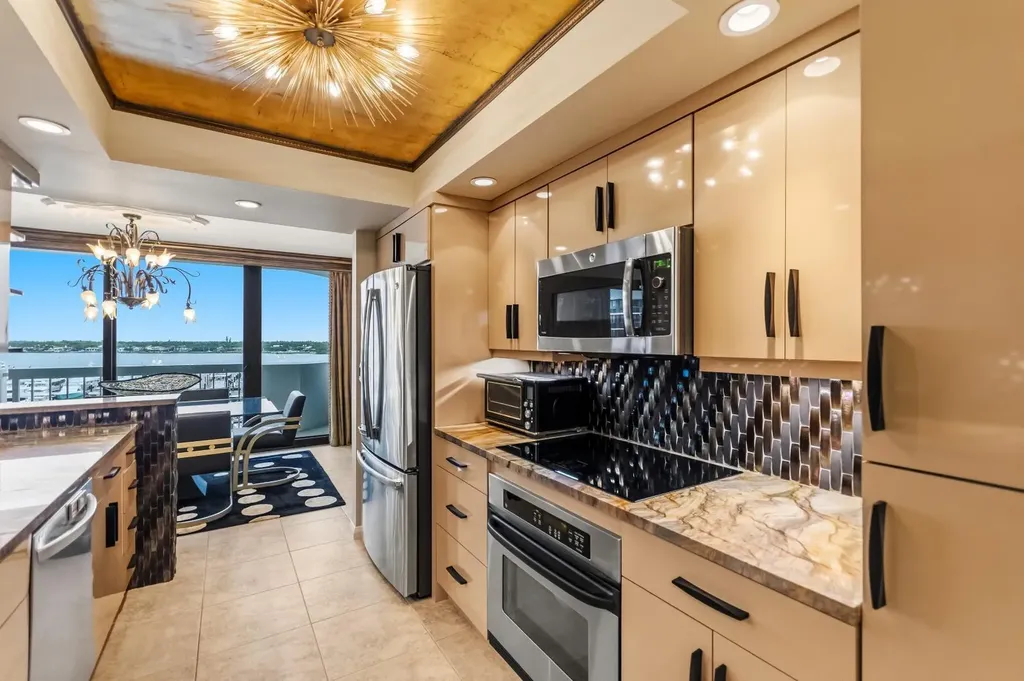 115 Lakeshore Drive North Palm Beach FL 33408