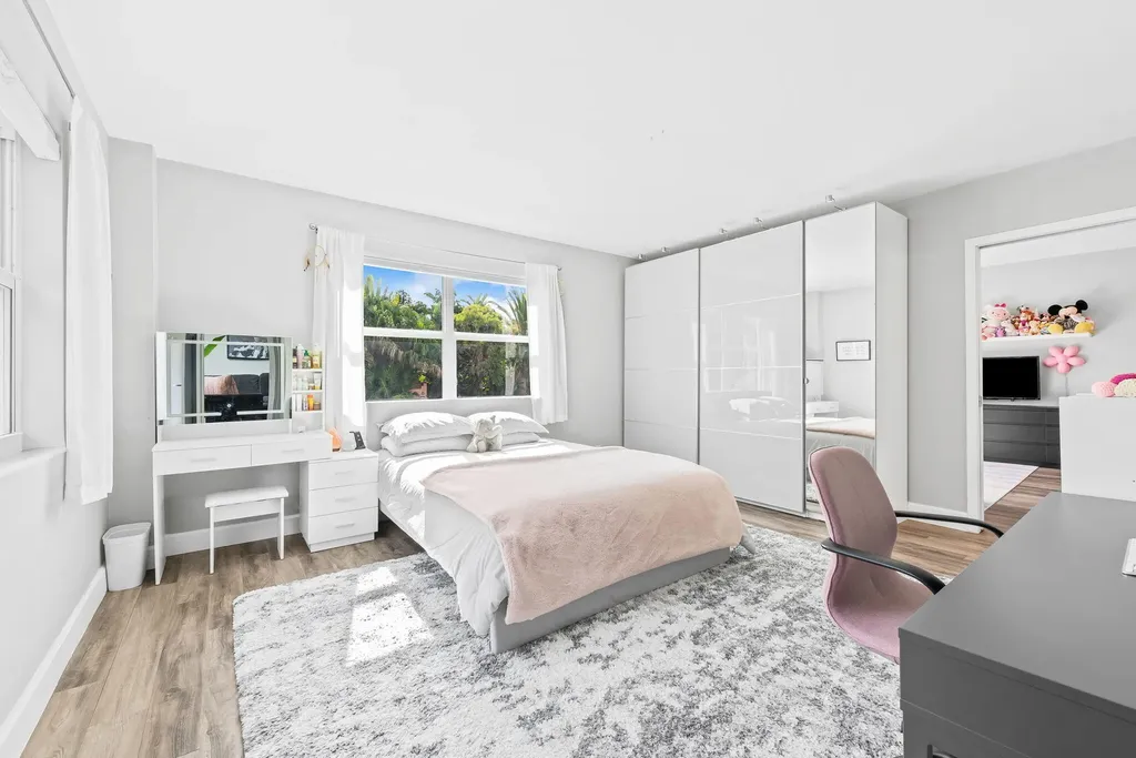 1881 Middle River Drive Fort Lauderdale FL 33305