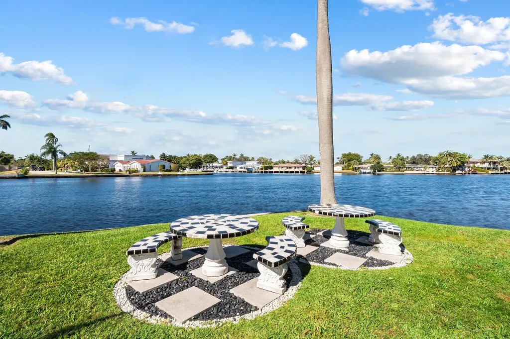 1881 Middle River Drive Fort Lauderdale FL 33305