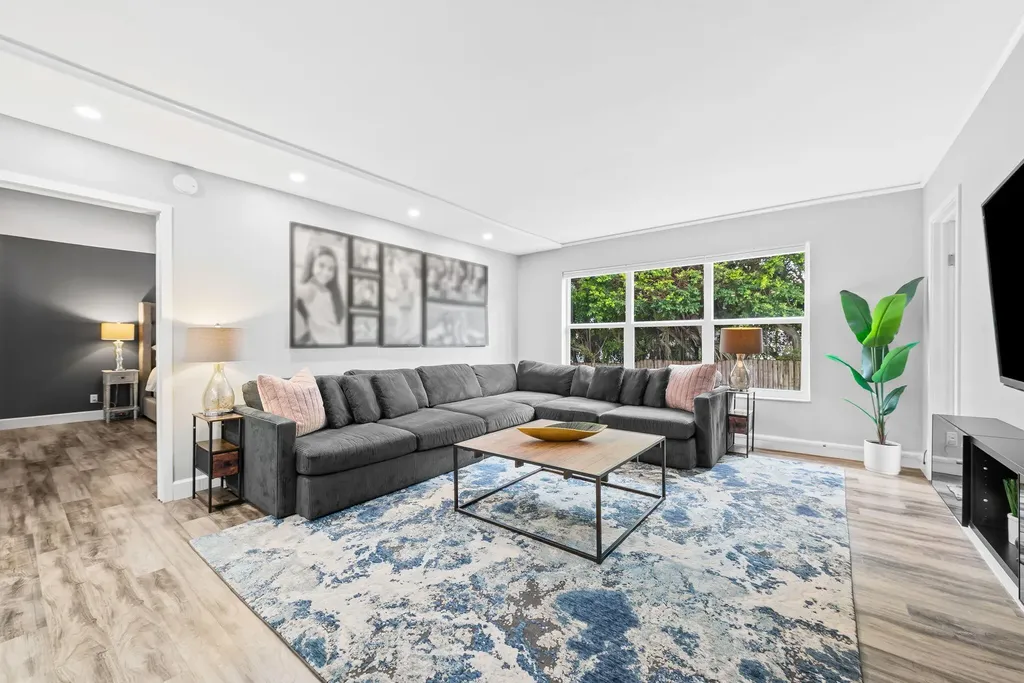 1881 Middle River Drive Fort Lauderdale FL 33305