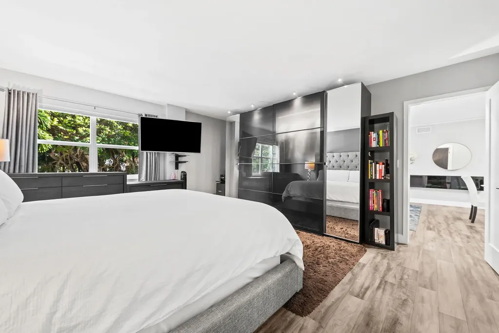 1881 Middle River Drive Fort Lauderdale FL 33305