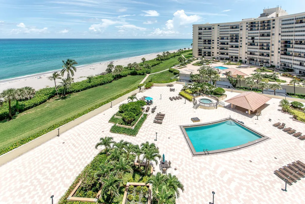 400 Ocean Trail Way Jupiter FL 33477