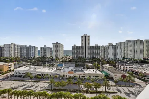 3300 NE 36th Street Fort Lauderdale FL 33308