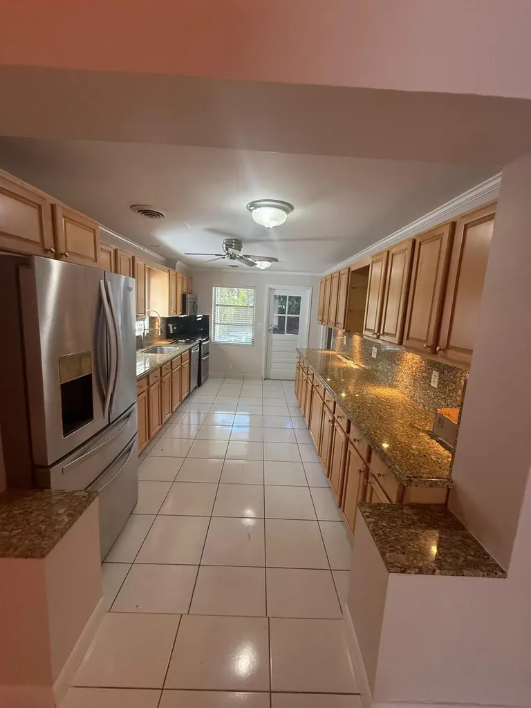 1337 NE 16th Avenue Fort Lauderdale FL 33304