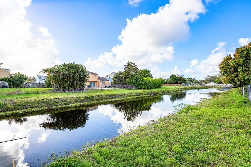 9507 Lake Serena Drive Boca Raton FL 33496