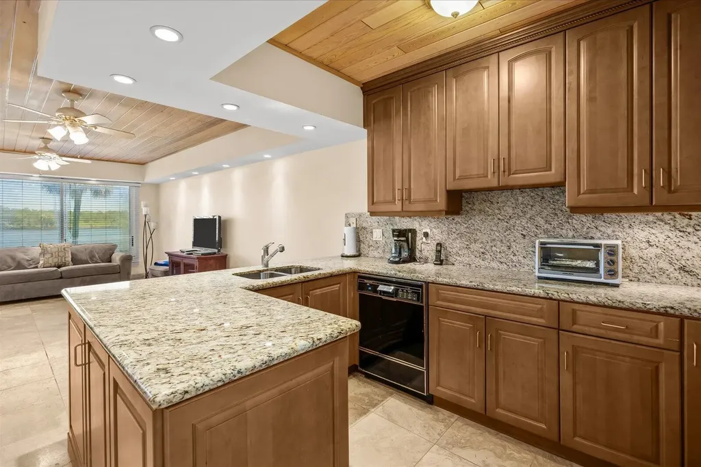 12198 SE Riverbend Lane Port St Lucie FL 34984