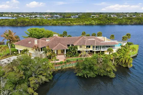 12198 SE Riverbend Lane Port St Lucie FL 34984