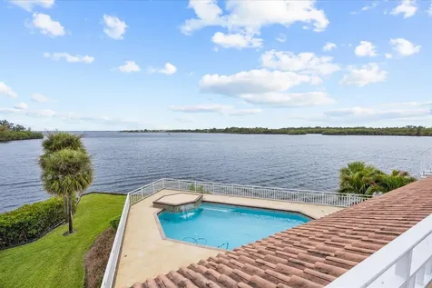 12198 SE Riverbend Lane Port St Lucie FL 34984
