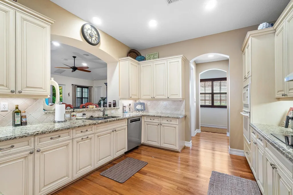 307 Chambord Terrace Palm Beach Gardens FL 33410