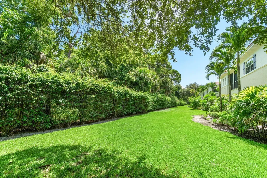 307 Chambord Terrace Palm Beach Gardens FL 33410