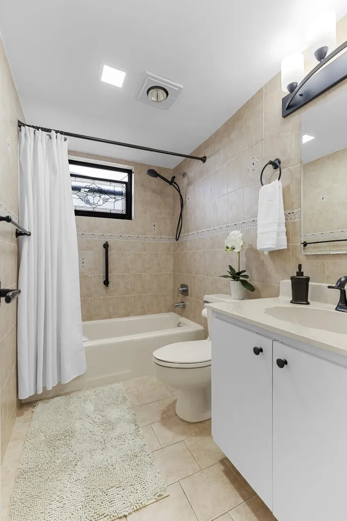 3951 N Ocean Boulevard Gulf Stream FL 33483