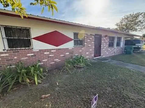 1063 Louisiana Avenue Clewiston FL 33440