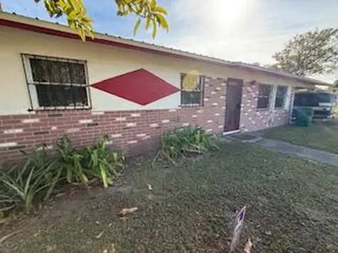 1063 Louisiana Avenue Clewiston FL 33440