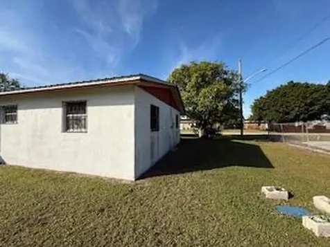 1063 Louisiana Avenue Clewiston FL 33440