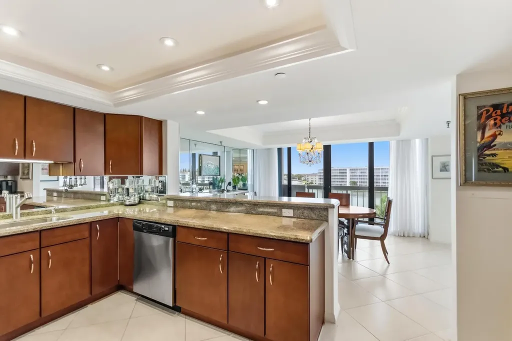 115 Lakeshore Drive North Palm Beach FL 33408