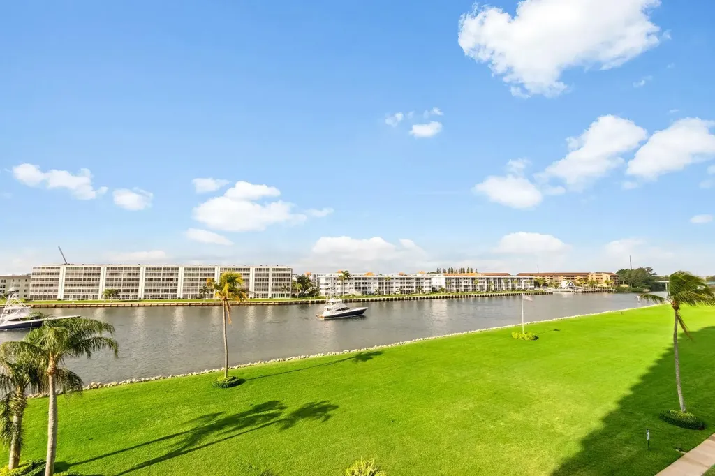 115 Lakeshore Drive North Palm Beach FL 33408