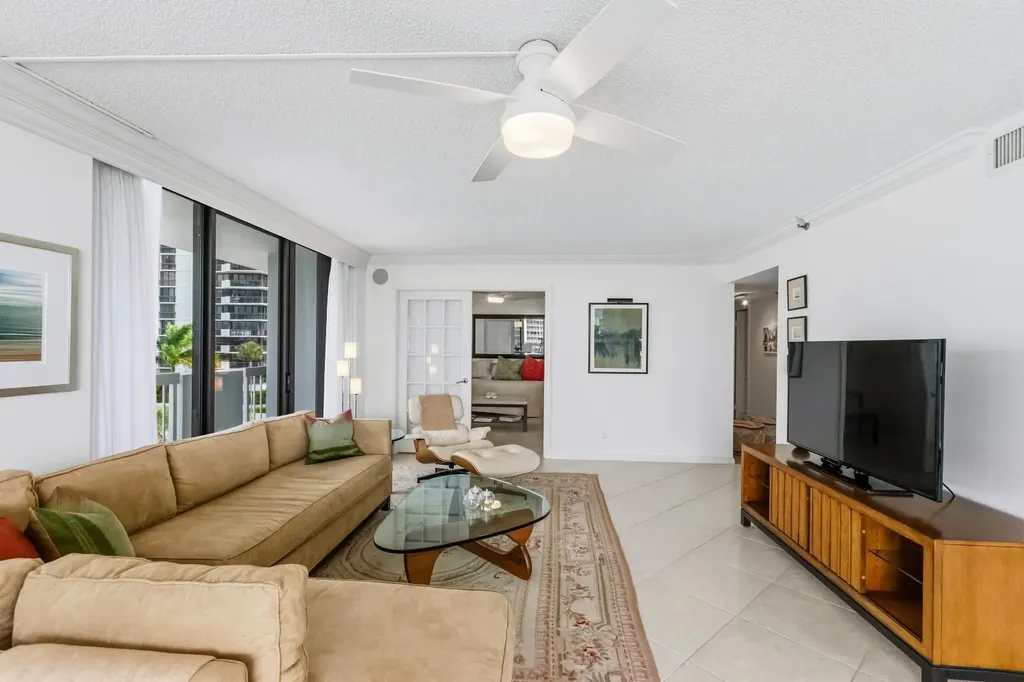 115 Lakeshore Drive North Palm Beach FL 33408