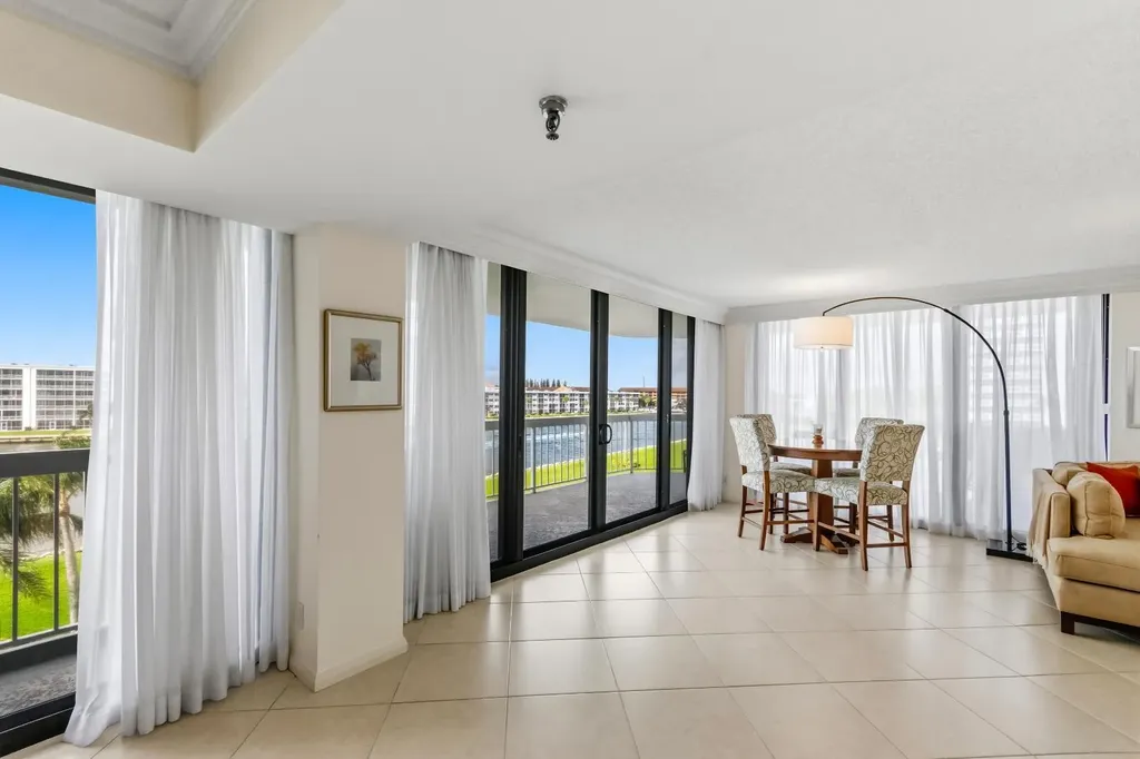 115 Lakeshore Drive North Palm Beach FL 33408