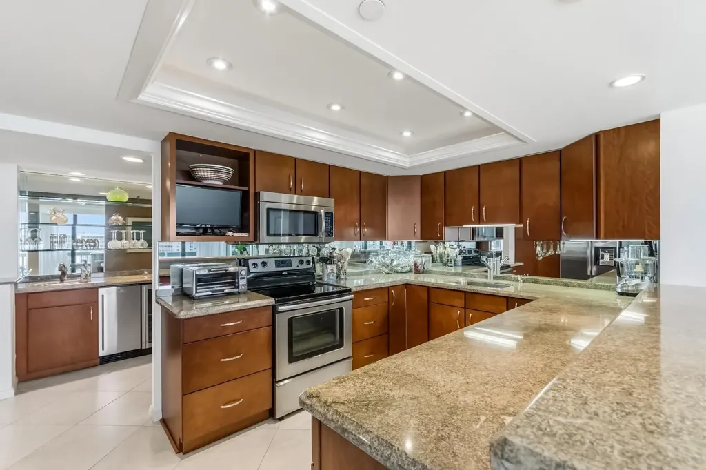 115 Lakeshore Drive North Palm Beach FL 33408