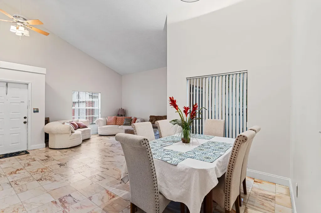 14681 N Beckley Square Davie FL 33325