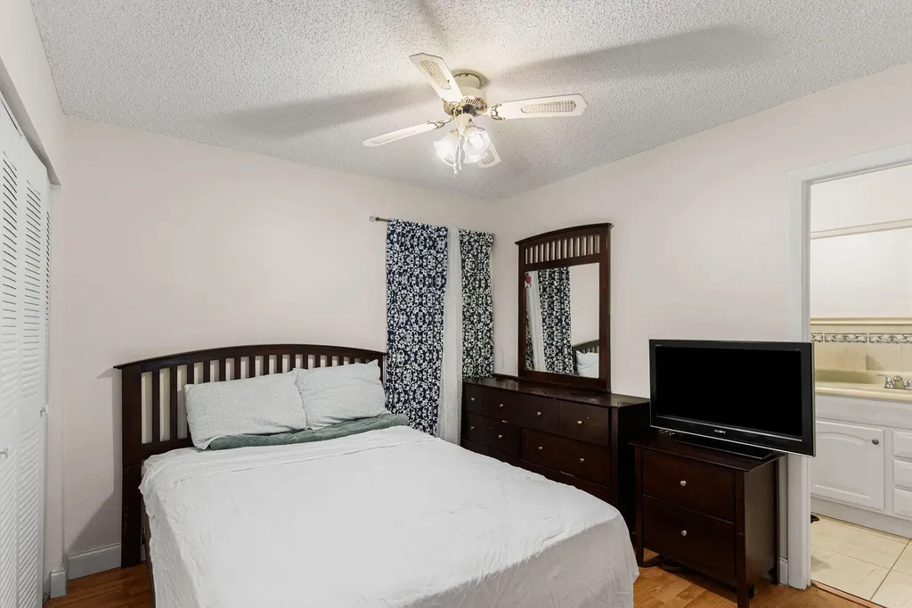 14681 N Beckley Square Davie FL 33325