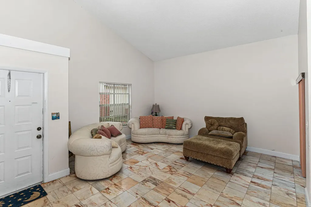 14681 N Beckley Square Davie FL 33325