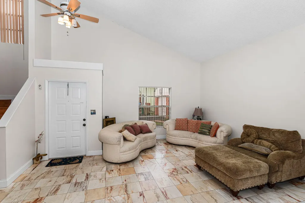 14681 N Beckley Square Davie FL 33325
