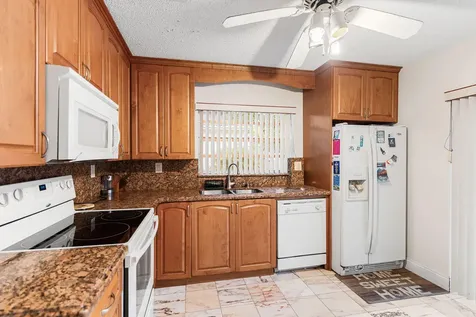 14681 N Beckley Square Davie FL 33325