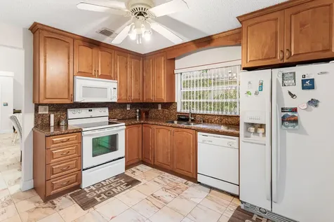 14681 N Beckley Square Davie FL 33325